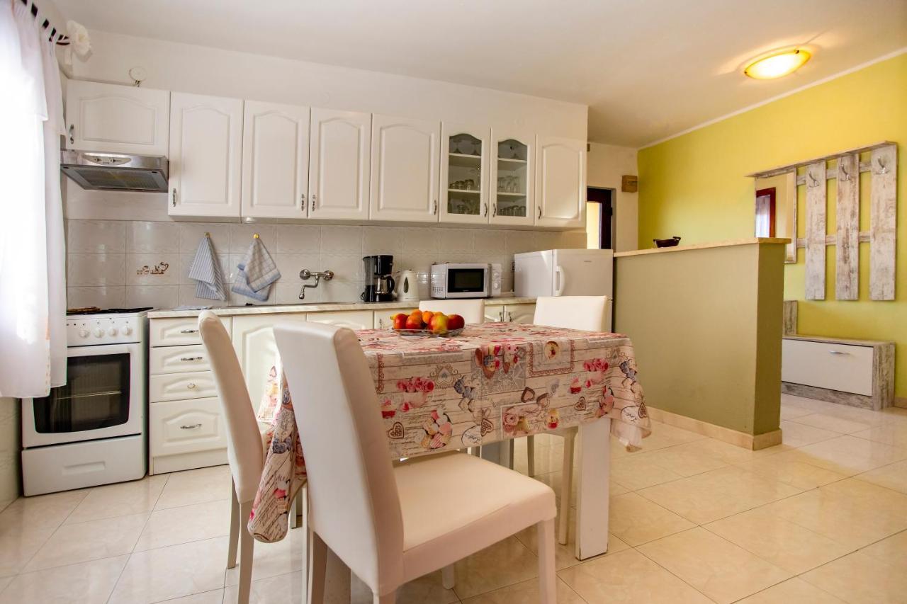 Apartmani Jurman Matohanci Exterior foto